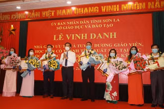 Trong năm học 2020-2021, tỉnh Sơn La có 7 giáo viên được xét tặng là Nhà giáo ưu tú.