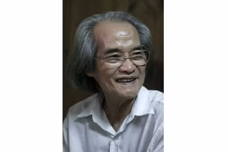 Nhà văn Sơn Tùng.