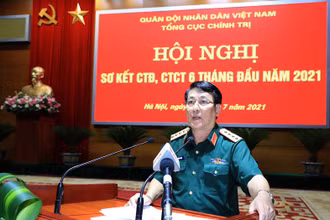 Đại tướng Lương Cường, Chủ nhiệm Tổng cục Chính trị, phát biểu ý kiến tại hội nghị.