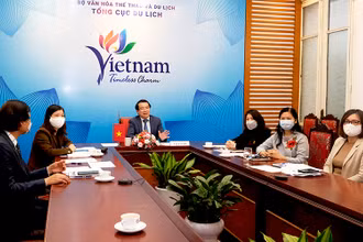 Phiên họp tại đầu cầu Hà Nội. (Ảnh: Tổng cục Du lịch)
