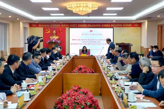 Quang cảnh buổi làm việc.