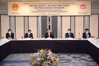 Thủ tướng Phạm Minh Chính làm việc với lãnh đạo các tập đoàn lớn của Nhật Bản trong lĩnh vực chuyển đổi số.