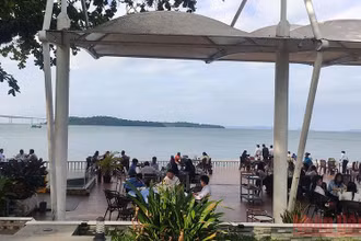 Khách du lịch đang quay trở lại vùng biển thuộc tỉnh Preah Sihanouk. (Ảnh: Nguyễn Hiệp)