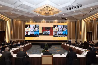 Toàn cảnh diễn đàn.