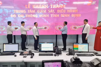 Khai trương Trung tâm Giám sát, điều hành đô thị thông minh tỉnh Bình Định.