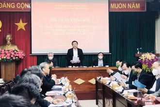 Đồng chí Nguyễn Xuân Thắng phát biểu chỉ đạo Hội thảo.
