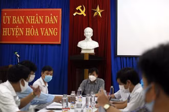 PGS, TS Trần Như Dương tại buổi làm việc với UBND huyện Hòa Vang.