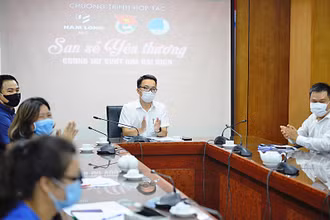 Quang cảnh buổi lễ ký kết.