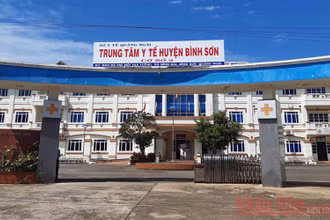 BN786 và BN787 hiện đang được điều trị tại bệnh viện dã chiến thuộc Cơ sở 2, Trung tâm Y tế huyện Bình Sơn.