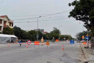 Chốt kiểm soát đoạn giáp ranh giữa xã Gia Xuyên và huyện Gia Lộc.