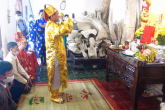 Nghi thức tế Thần Ngư trong Lễ hội cầu ngư Cảnh Dương.