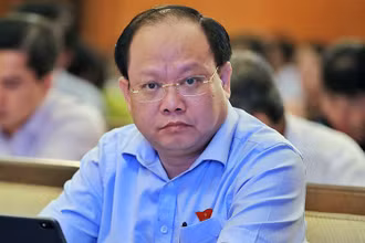 Bị can Tất Thành Cang.