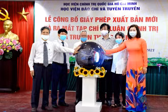 Lễ công bố Giấy phép xuất bản mới và ra mắt Tạp chí Lý luận chính trị và Truyền thông điện tử. 