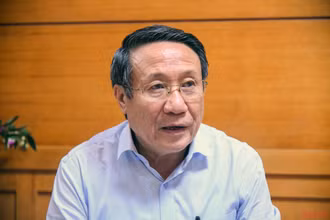 Đồng chí Hà Sỹ Đồng, Phó Chủ tịch Thường trực Ủy ban nhân dân, đại biểu Quốc hội khóa XIII, XIV tỉnh Quảng Trị. (Ảnh: THÀNH ĐẠT)