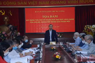Quang cảnh buổi tọa đàm.