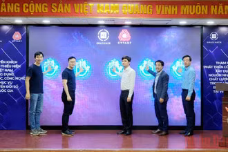 Đại diện các ban, ngành, đoàn thể triển khai phát động cuộc thi. 