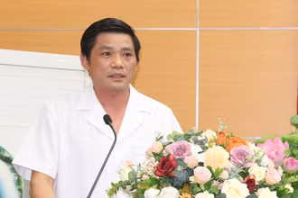 PGS, TS Nguyễn Duy Ánh phát biểu tại buổi công bố giải chạy "Vì một niềm tin về hạnh phúc".