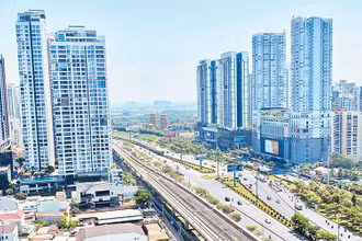 Một góc thành phố Hồ Chí Minh hôm nay. (Ảnh minh họa: HOÀNG TRIỀU)
