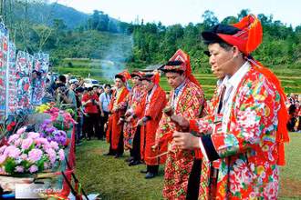 Lễ cúng Bàn Vương của người Dao đỏ, huyện Hoàng Su Phì, Hà Giang. (Ảnh: Triệu Tình)