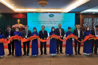 Nghi thức khai mạc Hội nghị khoa học và Triển lãm về điều khiển và tự động hóa lần thứ 6 (VCCA 2021).
