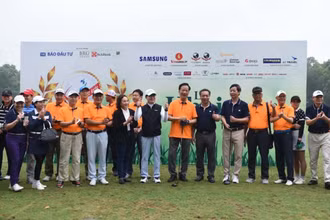 Các golf thủ tham gia tranh tài tại Giải golf Vì trẻ em Việt Nam lần thứ 15. (Ảnh: BTC)