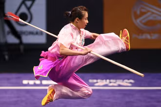 Sau thành công tại kỳ SEA Games 29, cô gái vàng Wushu Dương Thúy Vi từng bật khóc khi chia sẻ tuổi nghề vận động viên quá ngắn và đầy gian truân. (Ảnh: H.N)