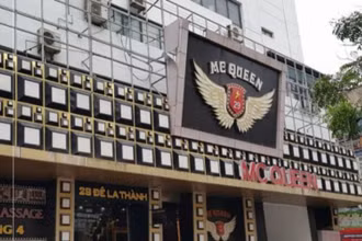 Quán karaoke MC Queen từng bị Công an phường Ô Chợ Dừa đề xuất UBND quận Đống Đa xử phạt 20 triệu đồng vì không đủ điều kiện về an ninh trật tự. 