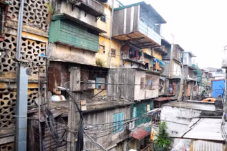 Khu chung cư cũ Ngọc Khánh, quận Ba Đình xuống cấp.