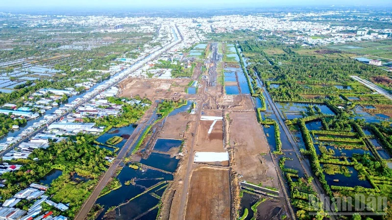 Cà Mau quyết liệt tháo gỡ khó khăn nguồn vật liệu cho dự án mở rộng sân bay