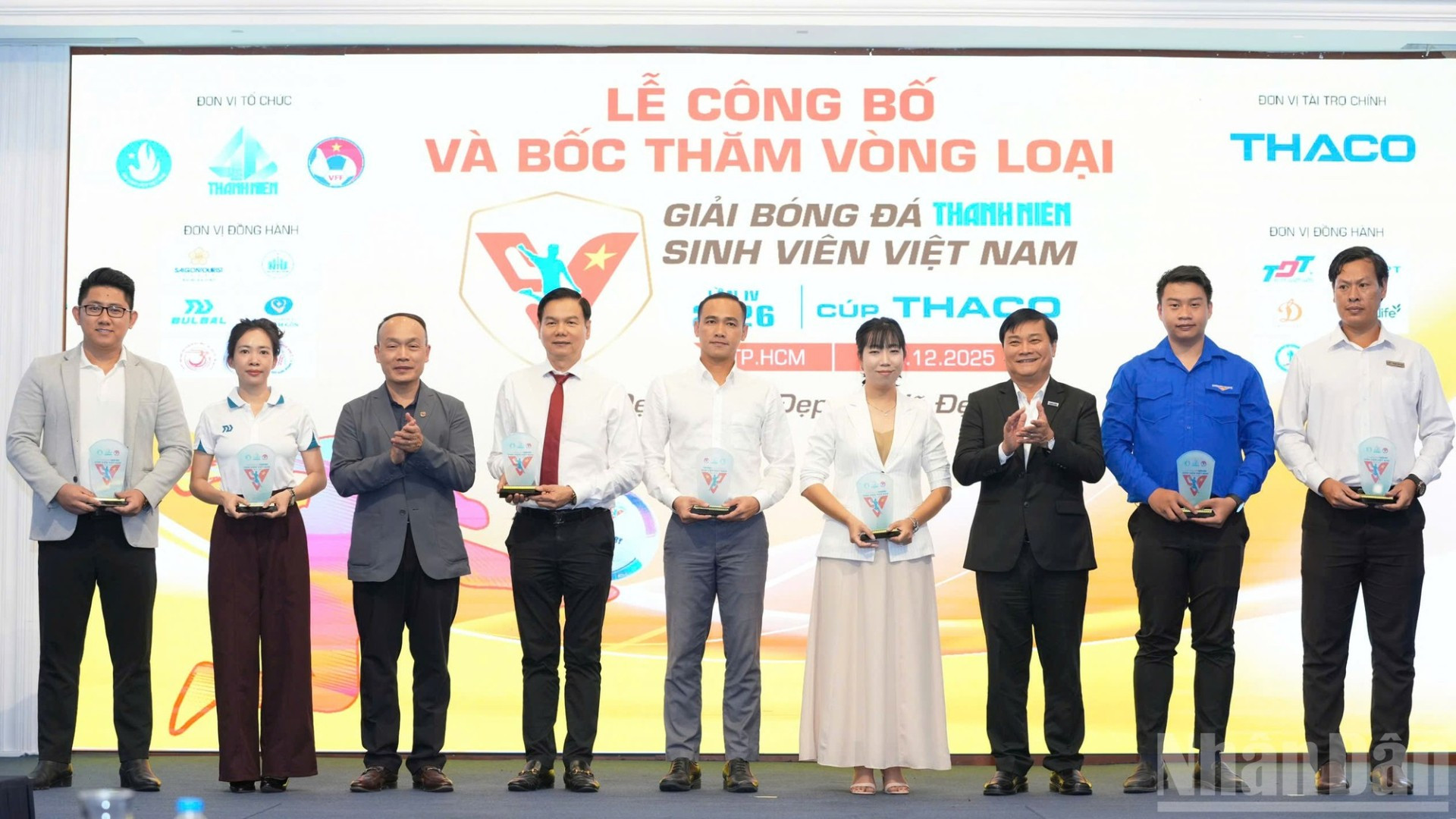 Báo Thanh Niên phối hợp với Liên đoàn Bóng đá Việt Nam tổ chức lễ công bố và bốc thăm xếp lịch thi đấu vòng loại Giải bóng đá Thanh Niên Sinh viên Việt Nam Cúp THACO năm 2026.