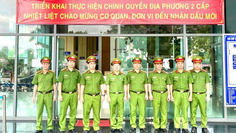 Điểm trả con dấu cố định Trung tâm phục vụ hành chính công tỉnh Bà Rịa-Vũng Tàu. z6720699131927-a3d59b5208b198eba83d55817efdc6ab.jpg