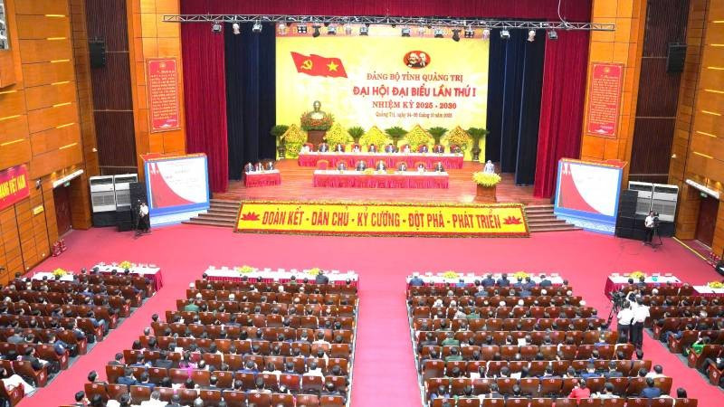 Đại hội đại biểu Đảng bộ tỉnh Quảng Trị lần thứ I, nhiệm kỳ 2025-2030 chính thức khai mạc tại Trung tâm Văn hóa-Điện ảnh tỉnh ở phường Đồng Hới.