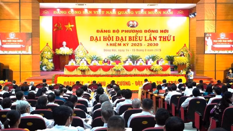 Quang cảnh Đại hội Đảng bộ phường Đồng Hới, trung tâm chính trị-hành chính của tỉnh Quảng Trị.