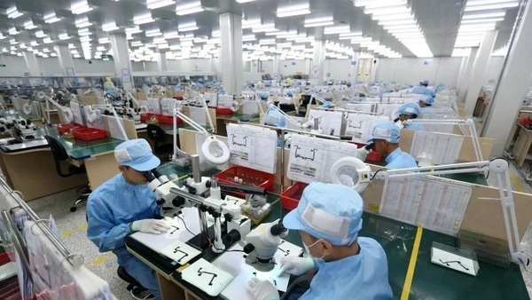 Sau gần 40 năm đổi mới, Việt Nam đã trở thành một trong những quốc gia thu hút đầu tư trực tiếp nước ngoài (FDI) thành công nhất trong khu vực. (Ảnh: Báo Nhân Dân)