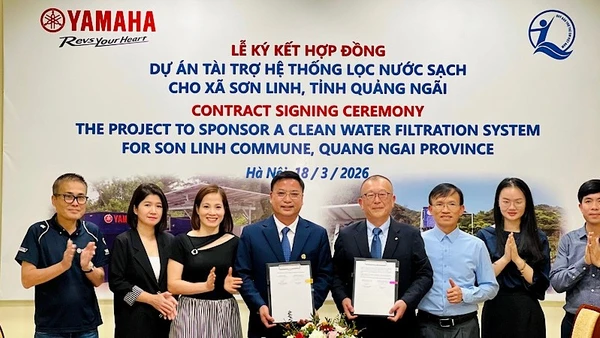 Lễ ký kết Dự án tài trợ hệ thống lọc nước sạch cho người dân và trẻ em xã Sơn Linh, tỉnh Quảng Ngãi.