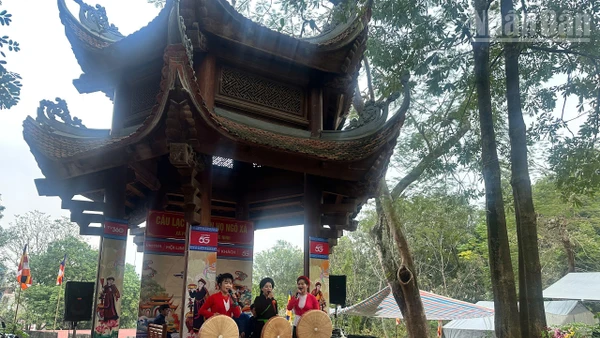 Hội Lim lan tỏa di sản trên không gian số