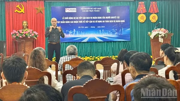 Toàn cảnh cuộc họp kỹ thuật nhằm nâng cao hiệu quả tiếp cận dịch vụ ngân hàng của người khuyết tật.