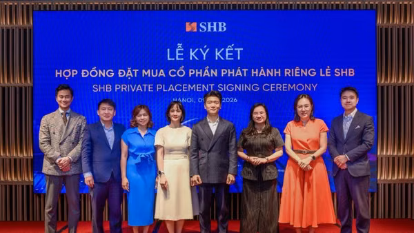 VinaCapital, Dragon Capital, KIM… nhiều quỹ lớn tại buổi lễ ký hợp đồng đặt mua cổ phần phát hành riêng lẻ SHB.