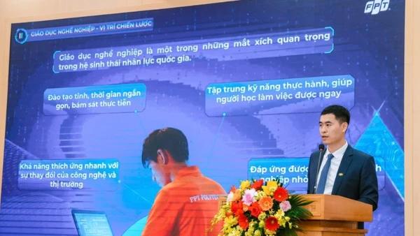 Ông Vũ Chí Thành - Hiệu trưởng Trường cao đẳng FPT Polytechnic phát biểu tại hội nghị.