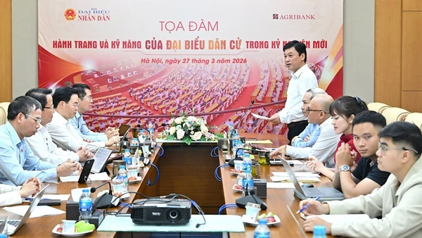 Toàn cảnh Tọa đàm “Hành trang và kỹ năng của đại biểu dân cử trong kỷ nguyên mới”.