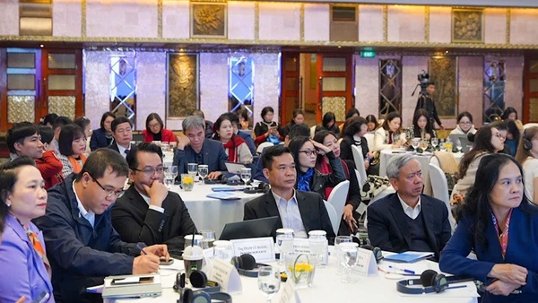 Các đại biểu tham gia Diễn đàn Kinh tế chăm sóc Việt Nam 2026.