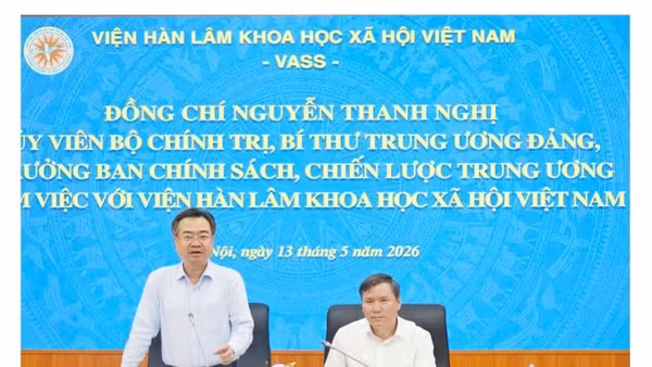 Trưởng Ban Chính sách, chiến lược Trung ương Nguyễn Thanh Nghị phát biểu chỉ đạo tại buổi làm việc.