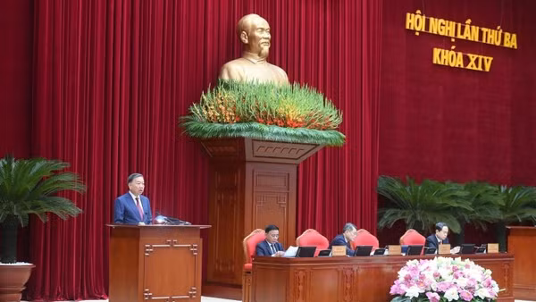 Tổng Bí thư, Chủ tịch nước Tô Lâm phát biểu khai mạc Hội nghị Trung ương 3. (Ảnh Đăng Khoa)