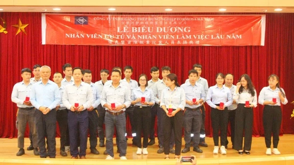 Với phương châm “Nhân viên là tài sản quý giá nhất của doanh nghiệp”, Công ty gang thép Formosa Hà Tĩnh luôn nỗ lực, phấn đấu chăm lo, tri ân người lao động.