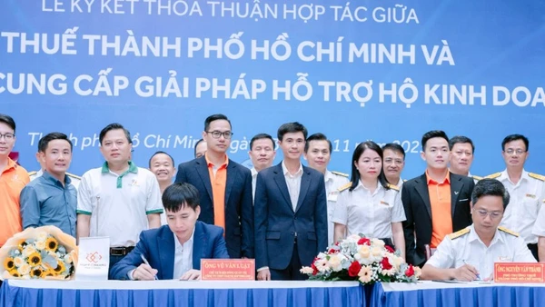 Thuế Thành phố Hồ Chí Minh ký kết hợp tác Softdreams hỗ trợ hơn 200.000 hộ kinh doanh chuyển từ thuế khoán sang kê khai