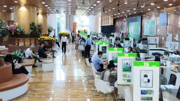 Phòng giao dịch Vietcombank.