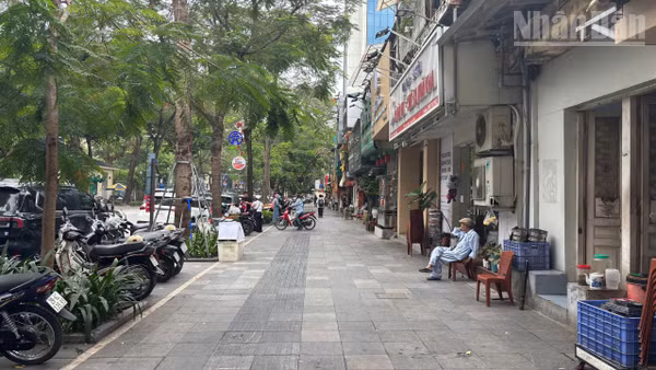 [Ảnh] Hà Nội: Vỉa hè thông thoáng tạo diện mạo đô thị mới