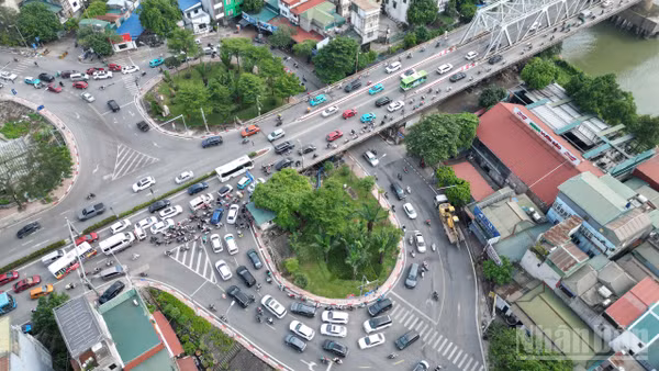[Ảnh] Người dân trở lại Hà Nội, giao thông thuận lợi sau kỳ nghỉ lễ 30/4-1/5