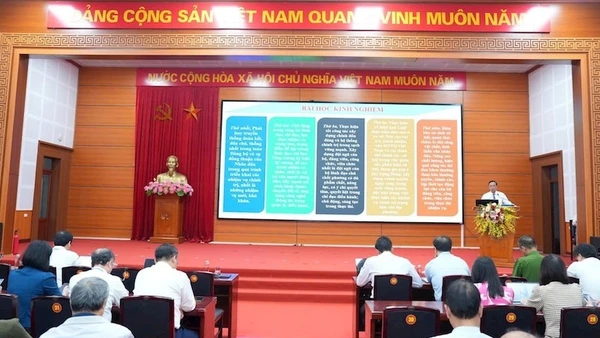 Quang cảnh hội nghị.