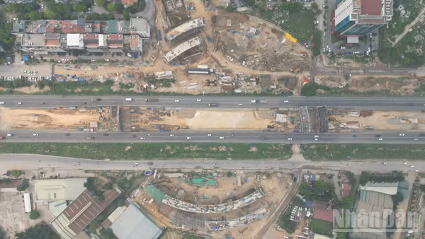 [Ảnh] Nút giao Vành đai 3,5-Đại lộ Thăng Long: Điểm nhấn hạ tầng phía tây Thủ đô